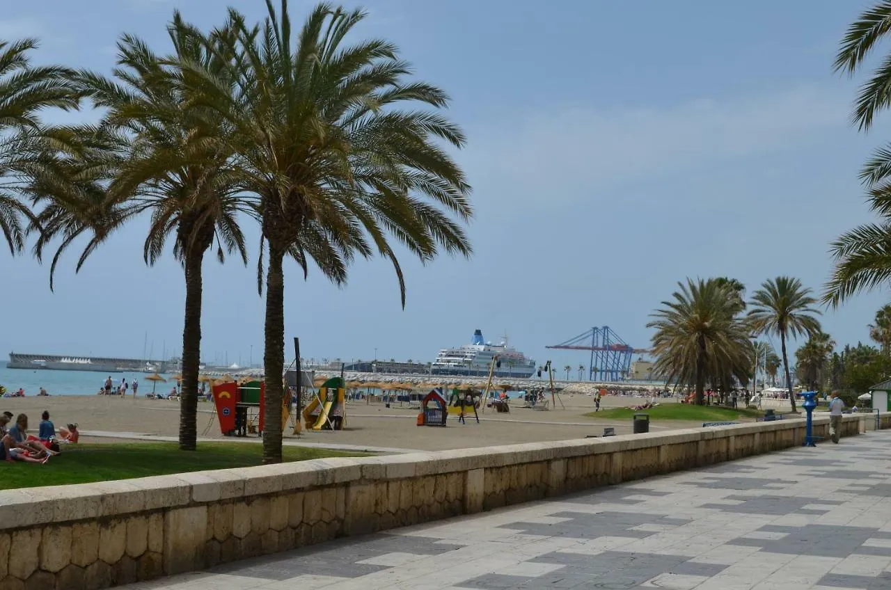 Homely Malaga Plaza Montano דירה